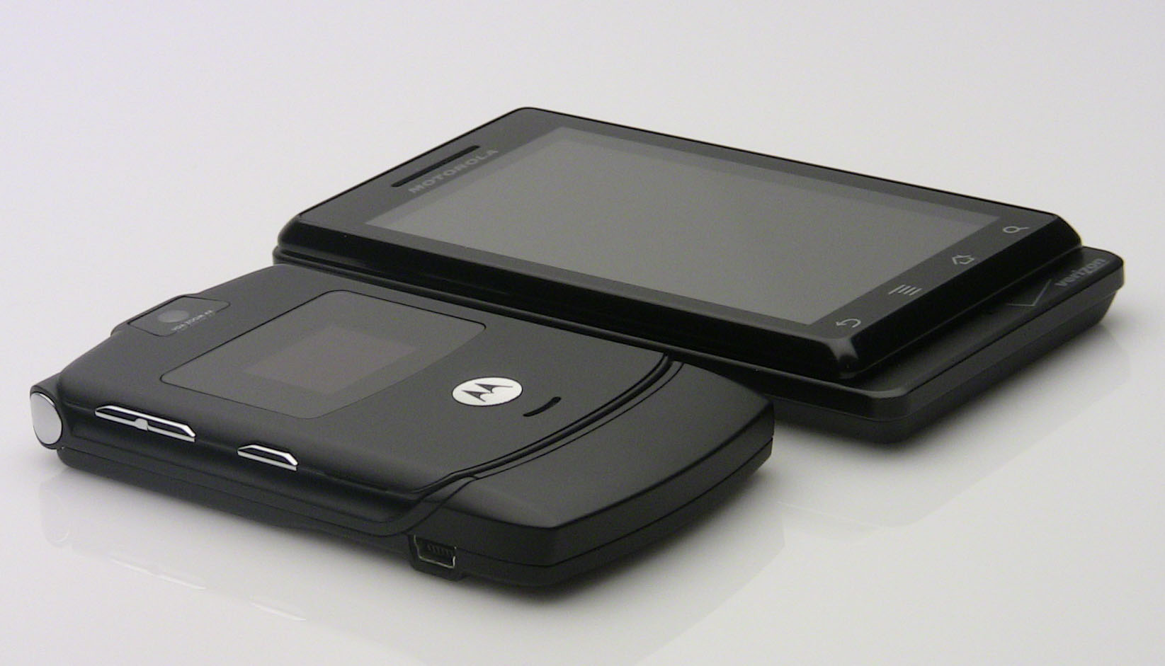 Motorola DROID and RAZR