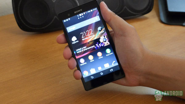 Sony Xperia Z vs Google Nexus 4 aa (8)