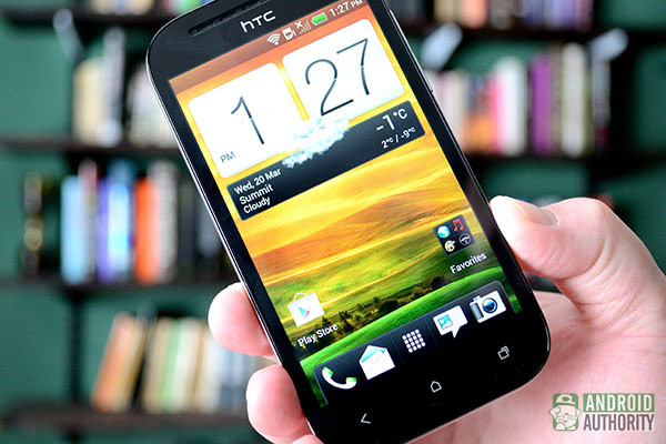 htc-one-sv-in-hand
