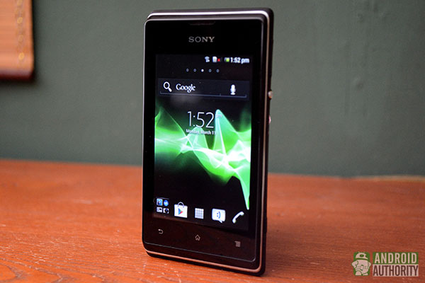 sony-xperia-e-dual-front-right