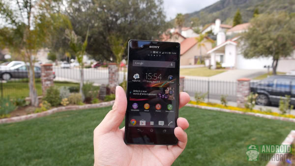 sony-xperia-z-in-daylight