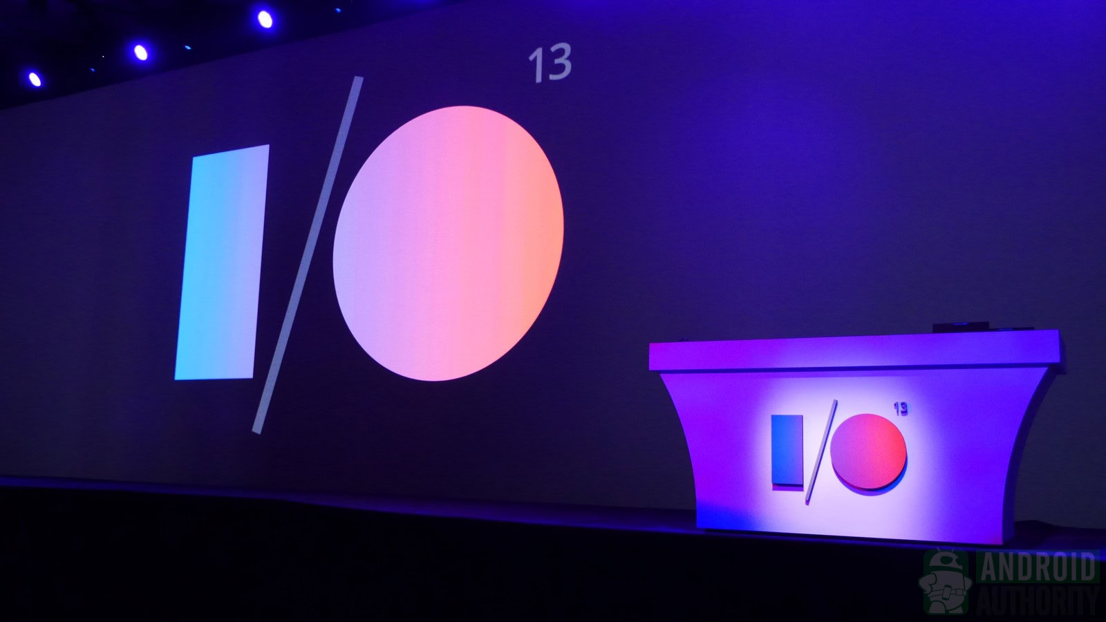 Google-IO-2013 IO logo Close up 1600 aa