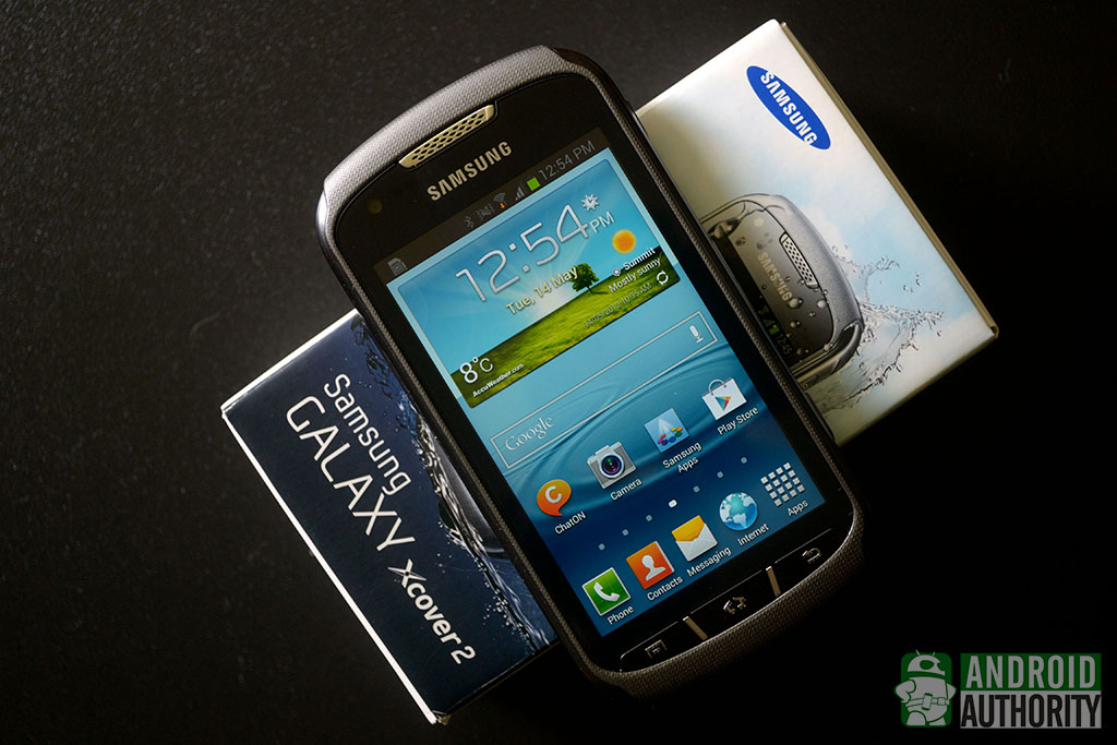 samsung-galaxy-xcover-2-with-box