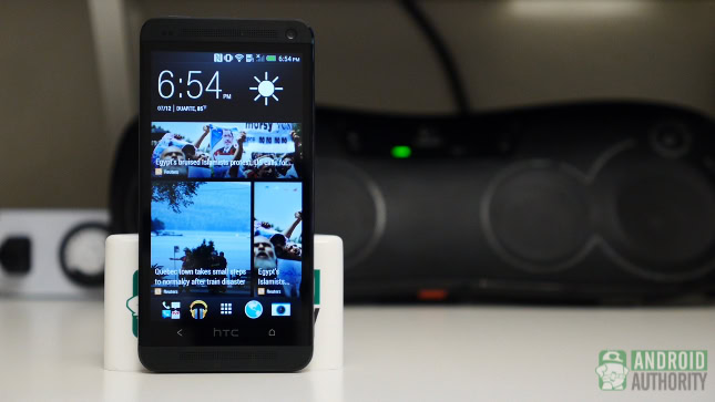 htc one vs google play edition aa one standing