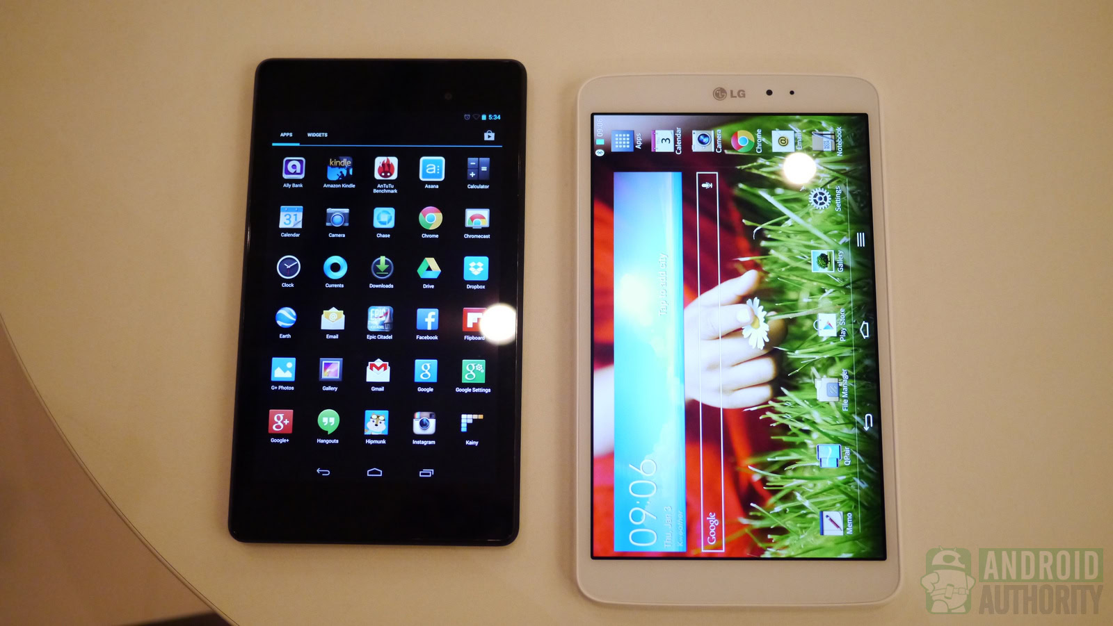 LG G Pad 8.3 and Nexus 7 (2013)