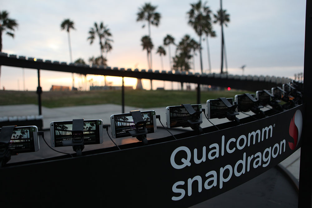 qualcomm snapdragon booth (1)
