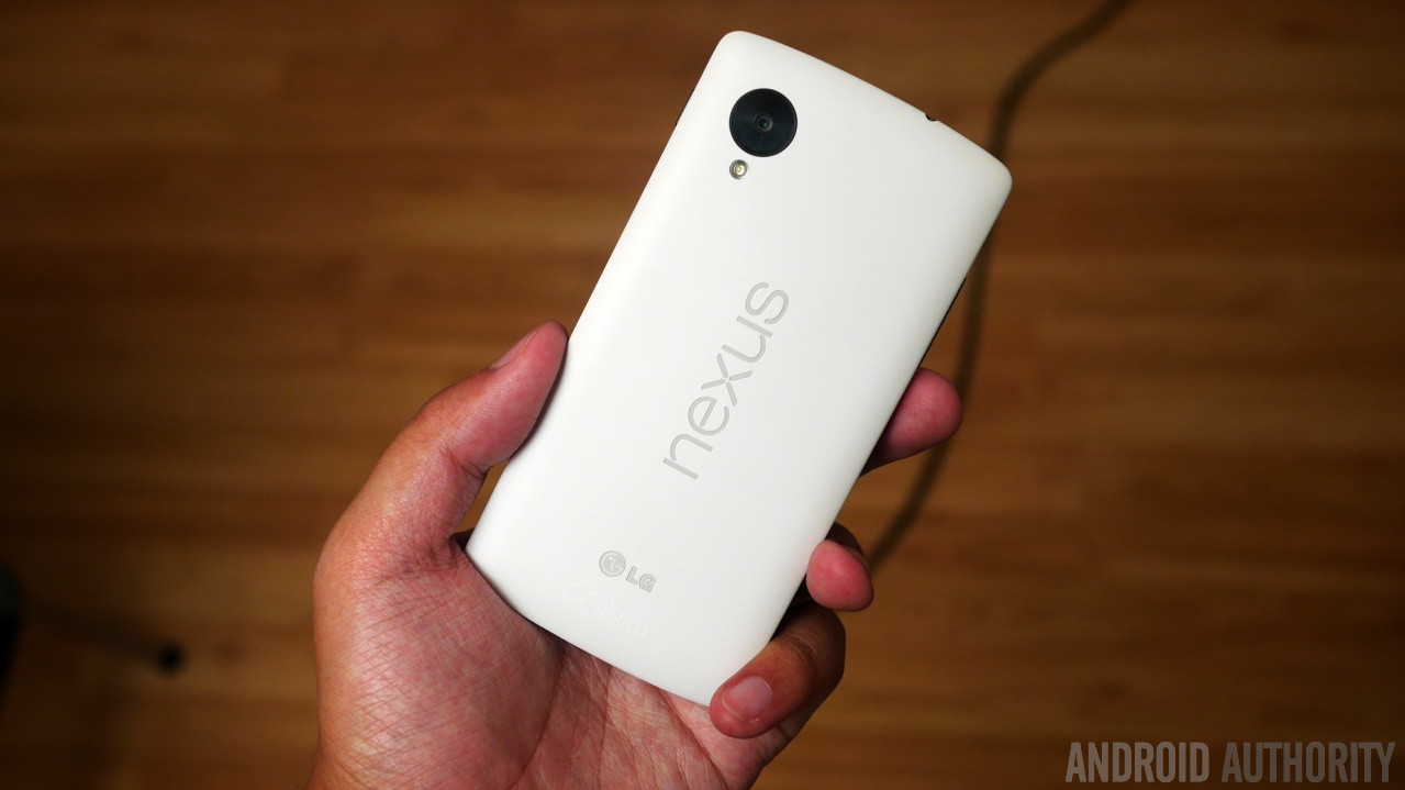 Google Nexus 5 black vs white aa 2