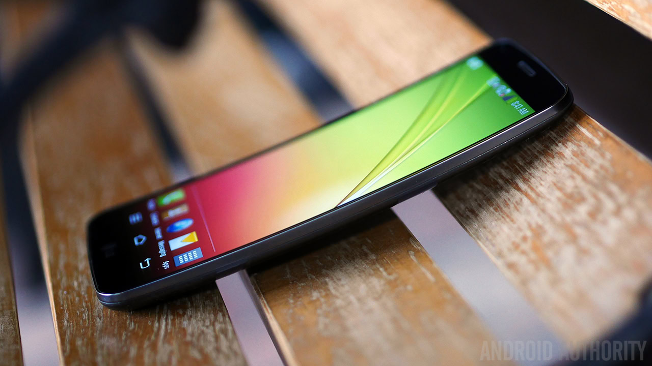 LG G Flex Hands on AA (15 of 19)