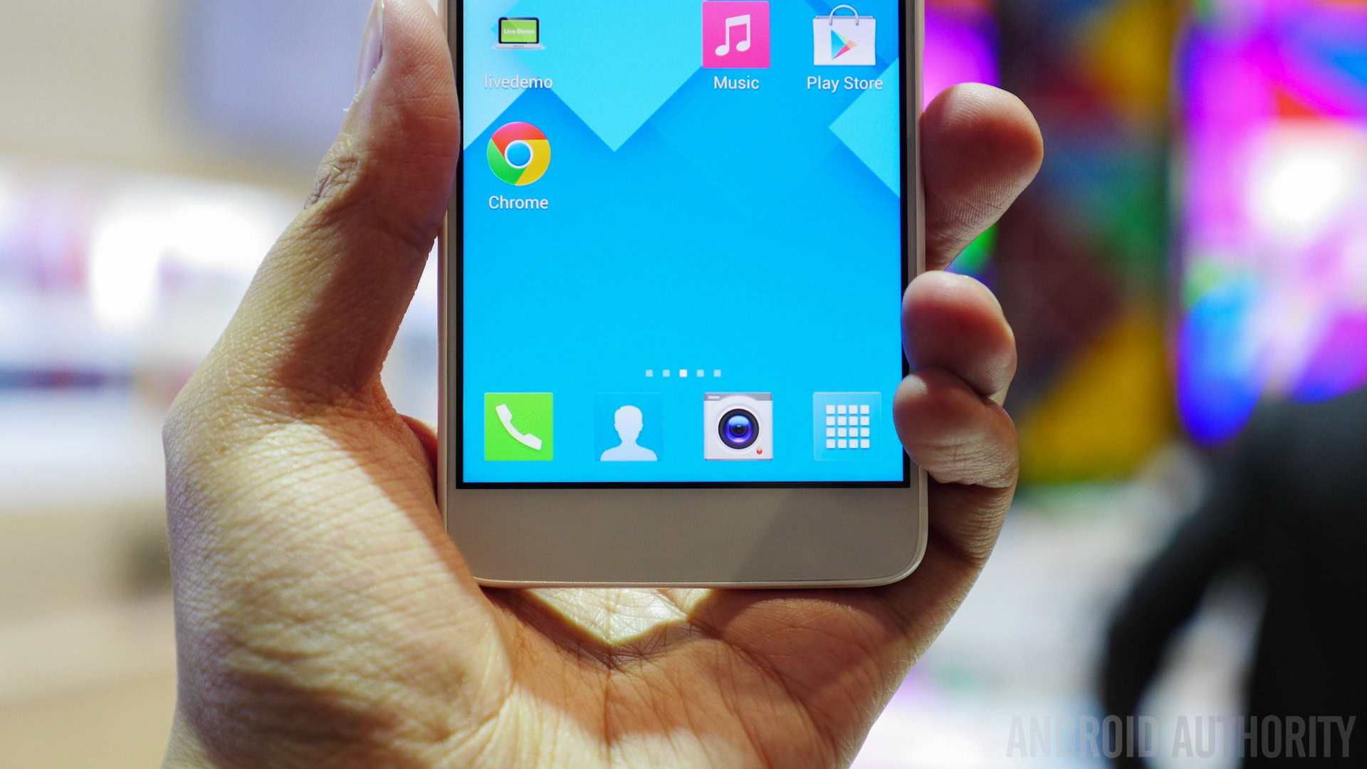 Alcatel OneTouch Idol X+ Hands On Front Rear Side CES 2014 AA -45