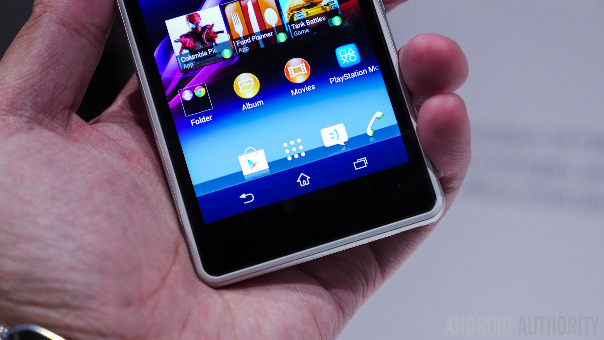 Sony Xperia Z1 Compact Z1 mini hands on AA -6