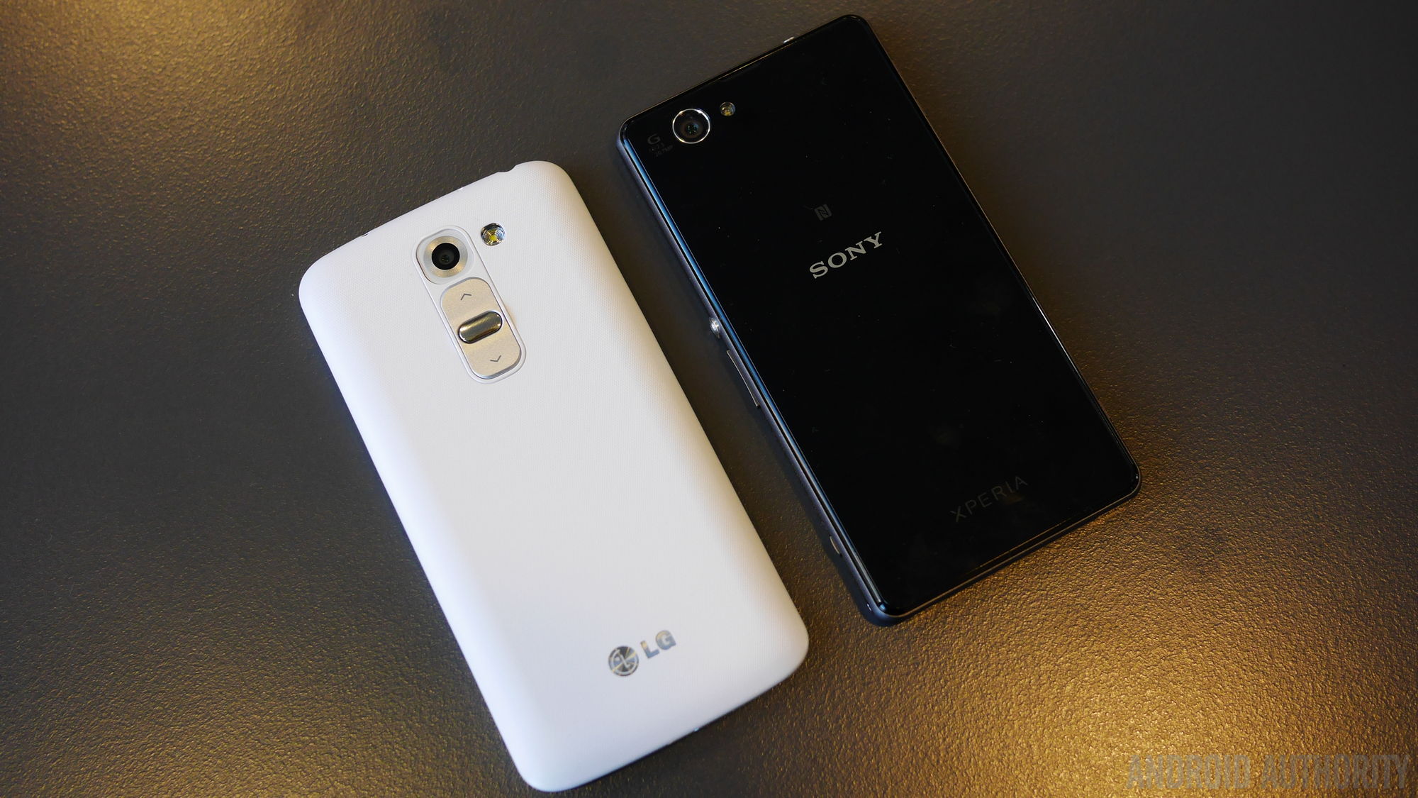 LG G2 Mini vs Sony Xperia Z1 Compact aa 3