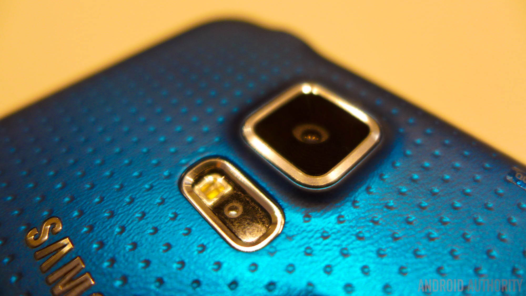 Samsung Galaxy S5 127 camera blue heart rate monitor
