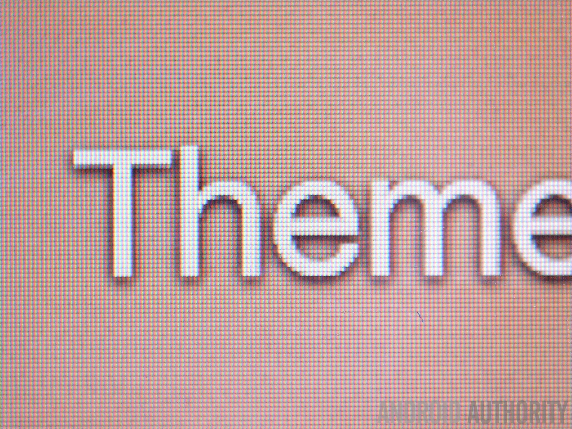 Quad HD vs 1080p displays closeup comparison