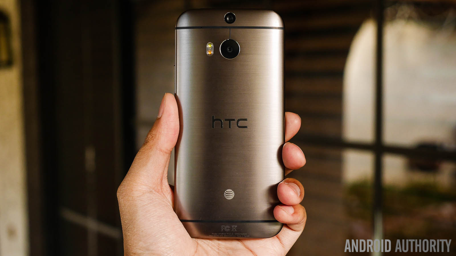 HTC One M8 updated with Eye Experience software