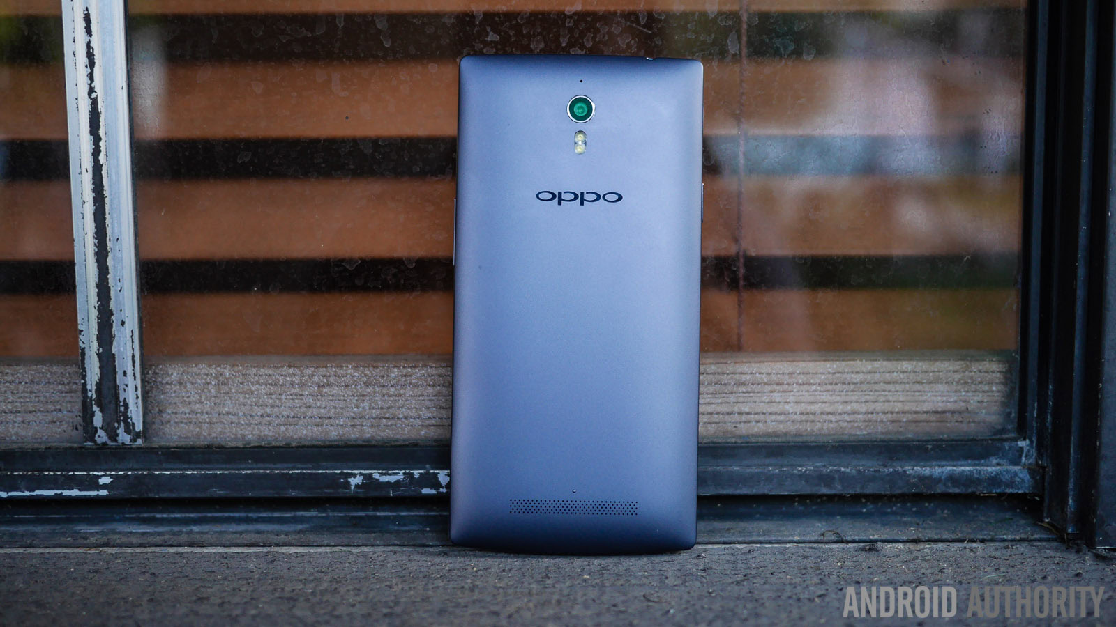 oppo find 7 7a unboxing first impressions (16 of 27)