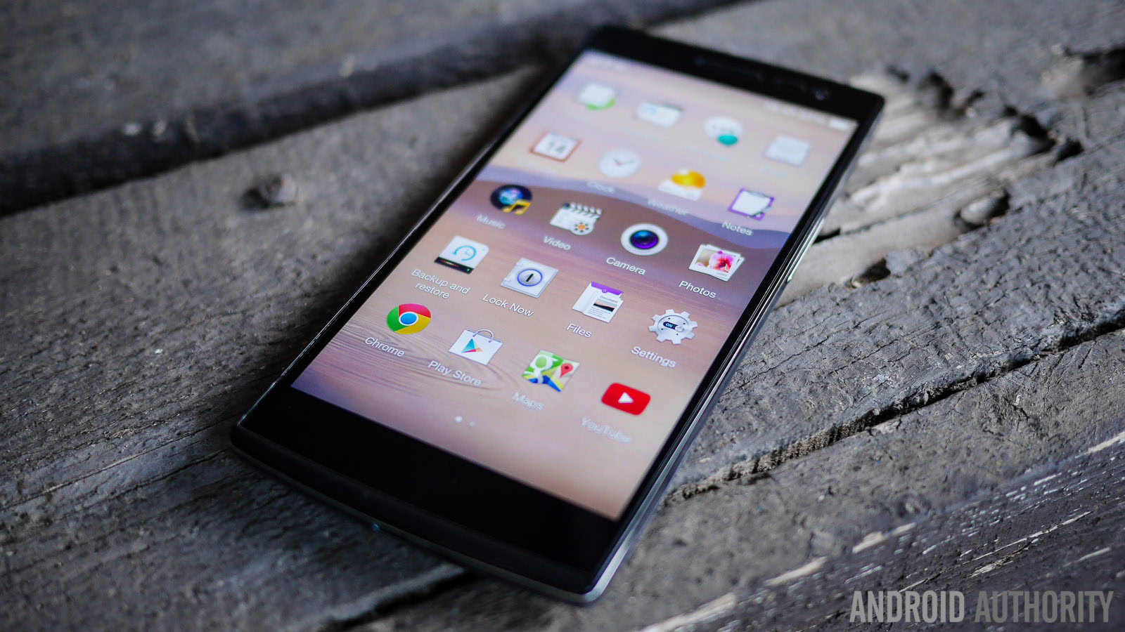 oppo find 7 7a unboxing first impressions (25 of 27)