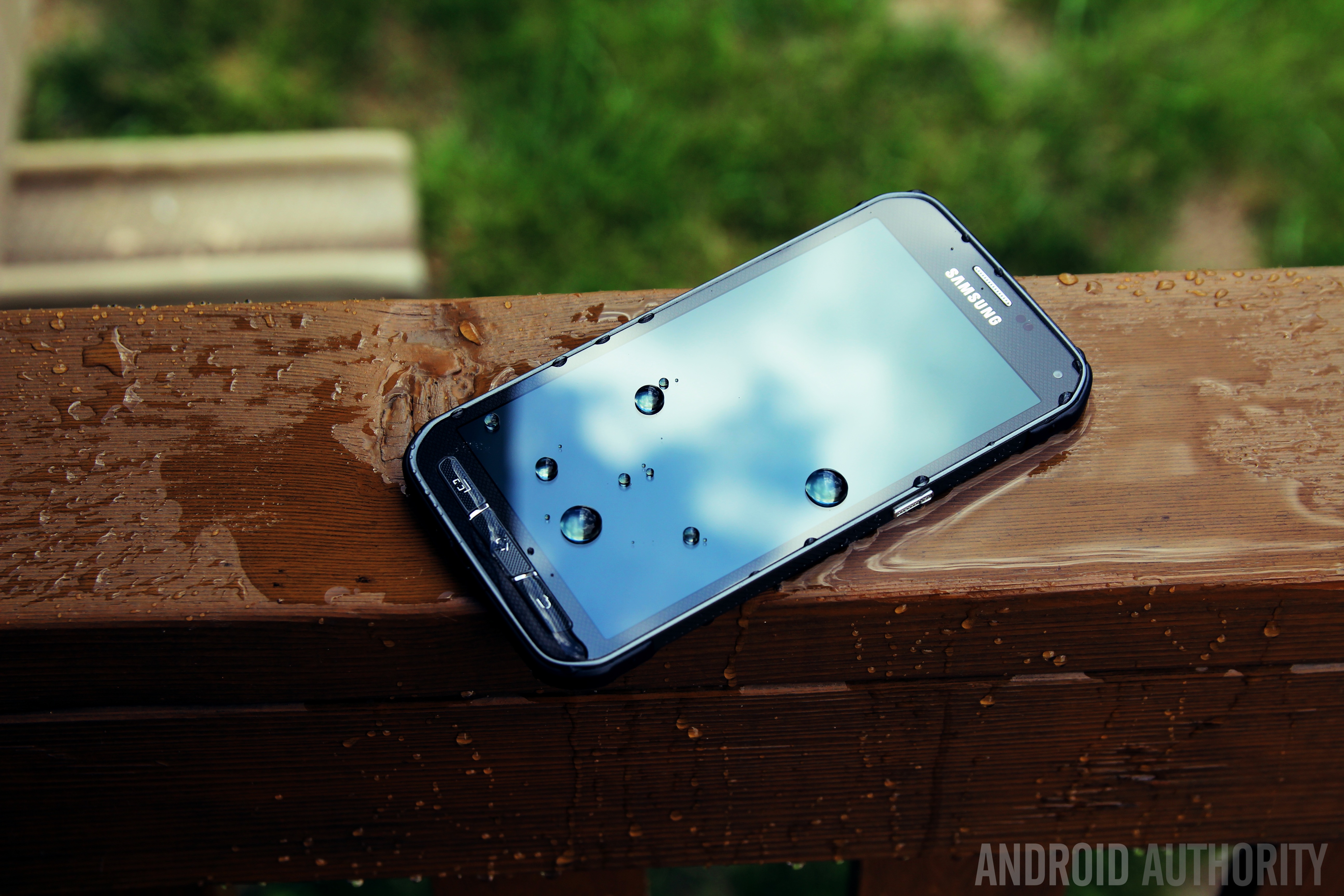 Samsung Galaxy S5 Active-5