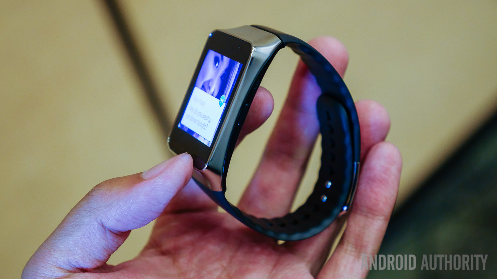 samsung gear live first look (4 of 19)