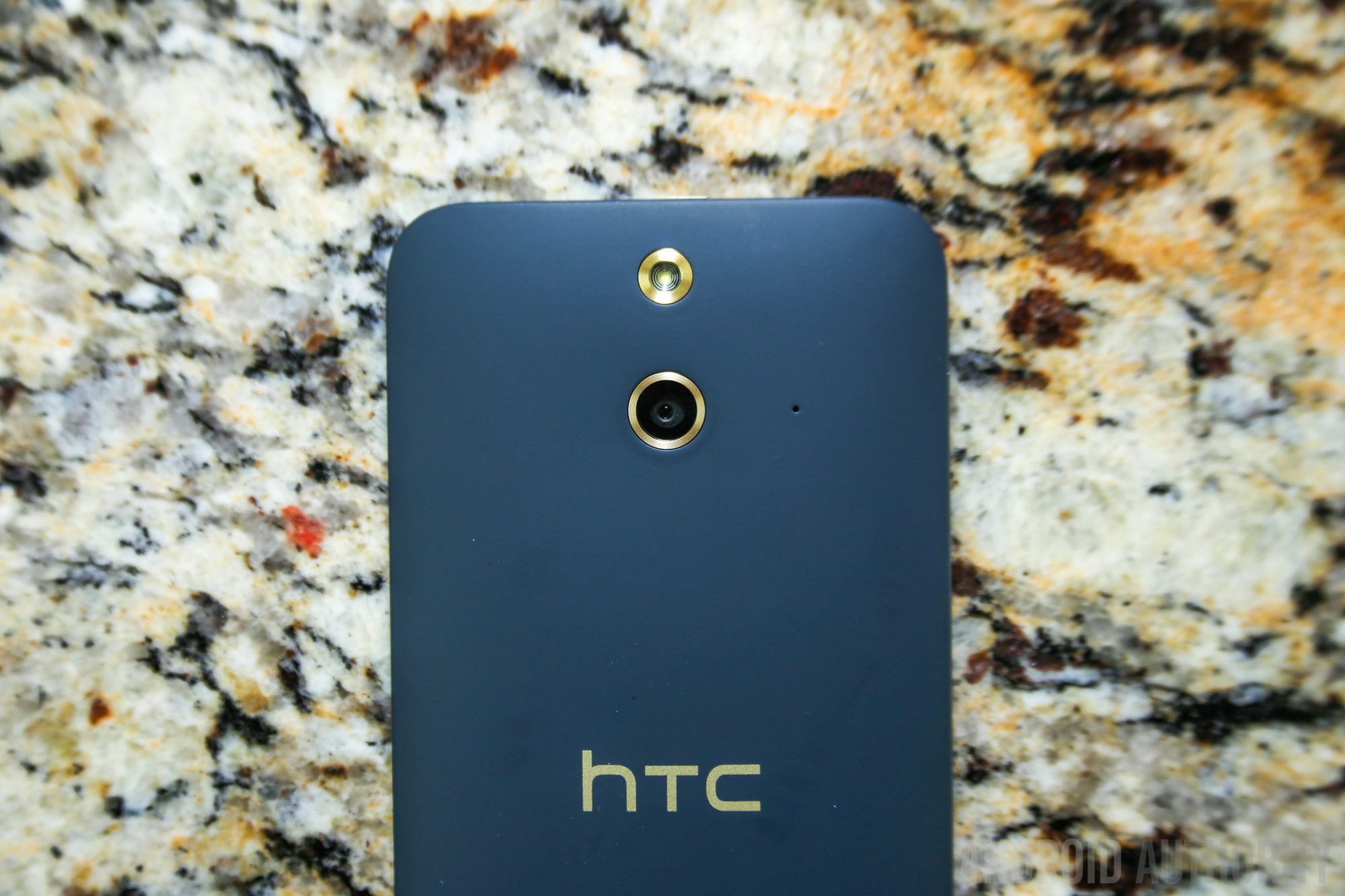 HTC One E8 Hands On &amp; First Impressions-4