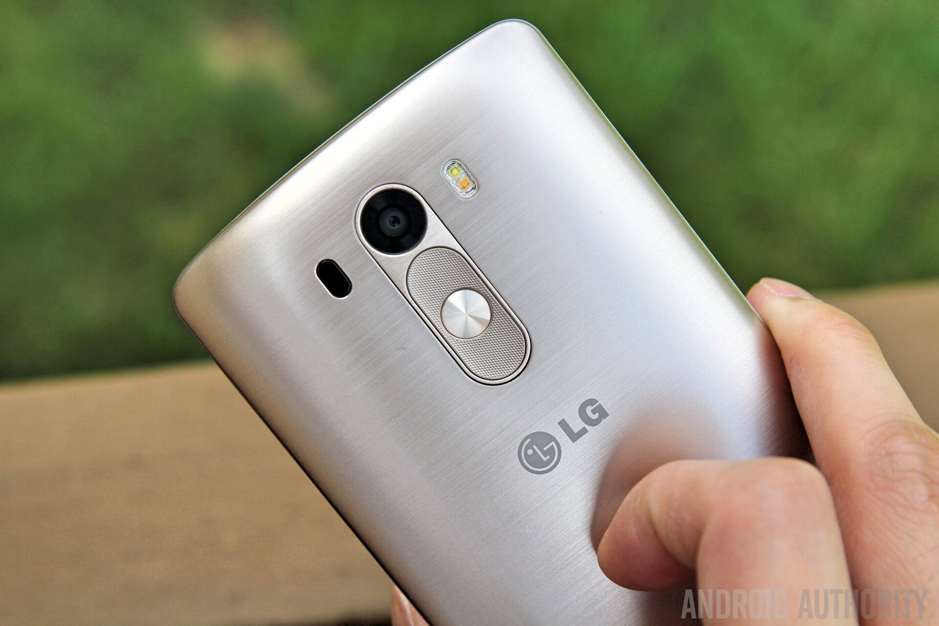 LG G3 Vs HTCOne M8-88