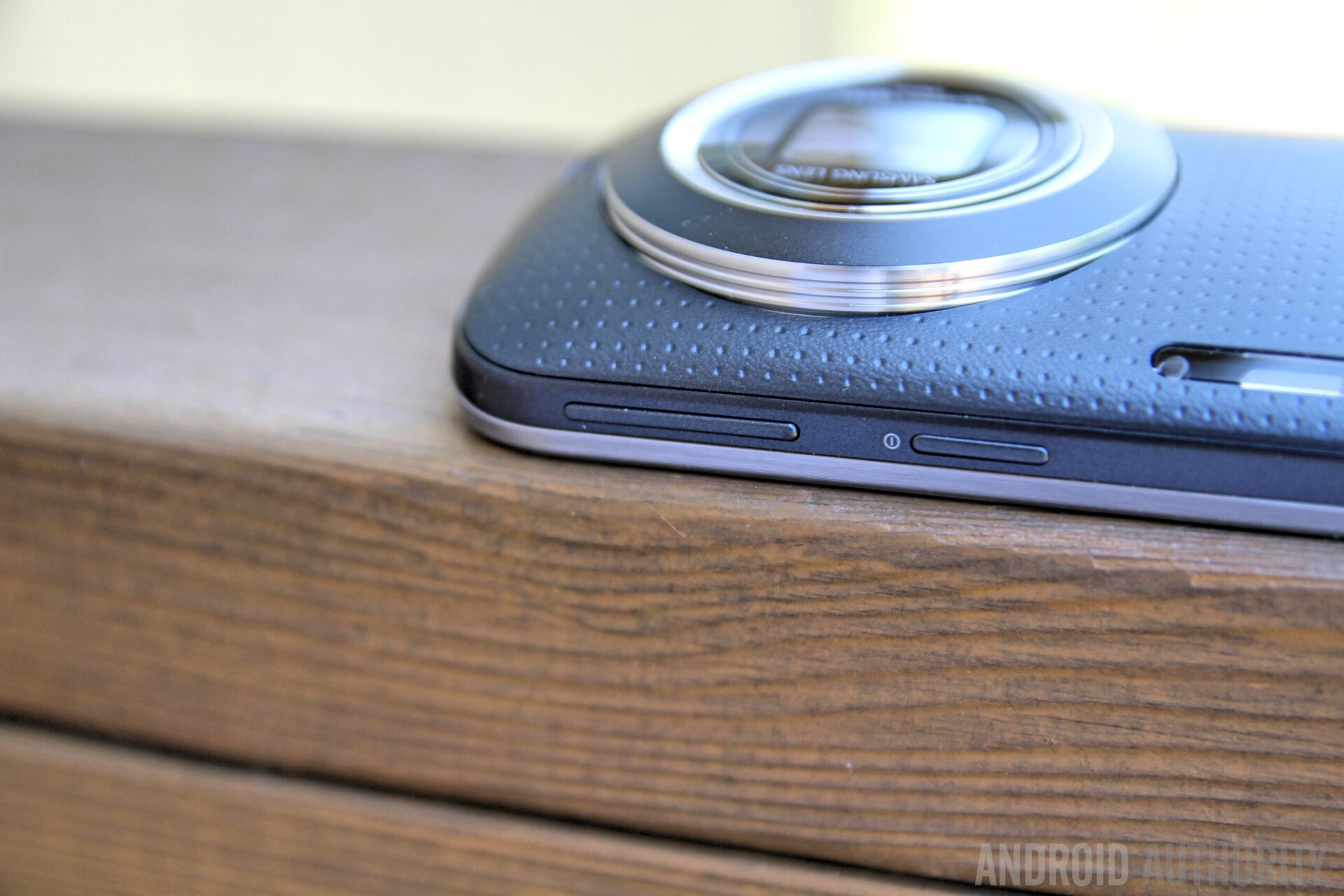 Samsung Galaxy K Zoom-17