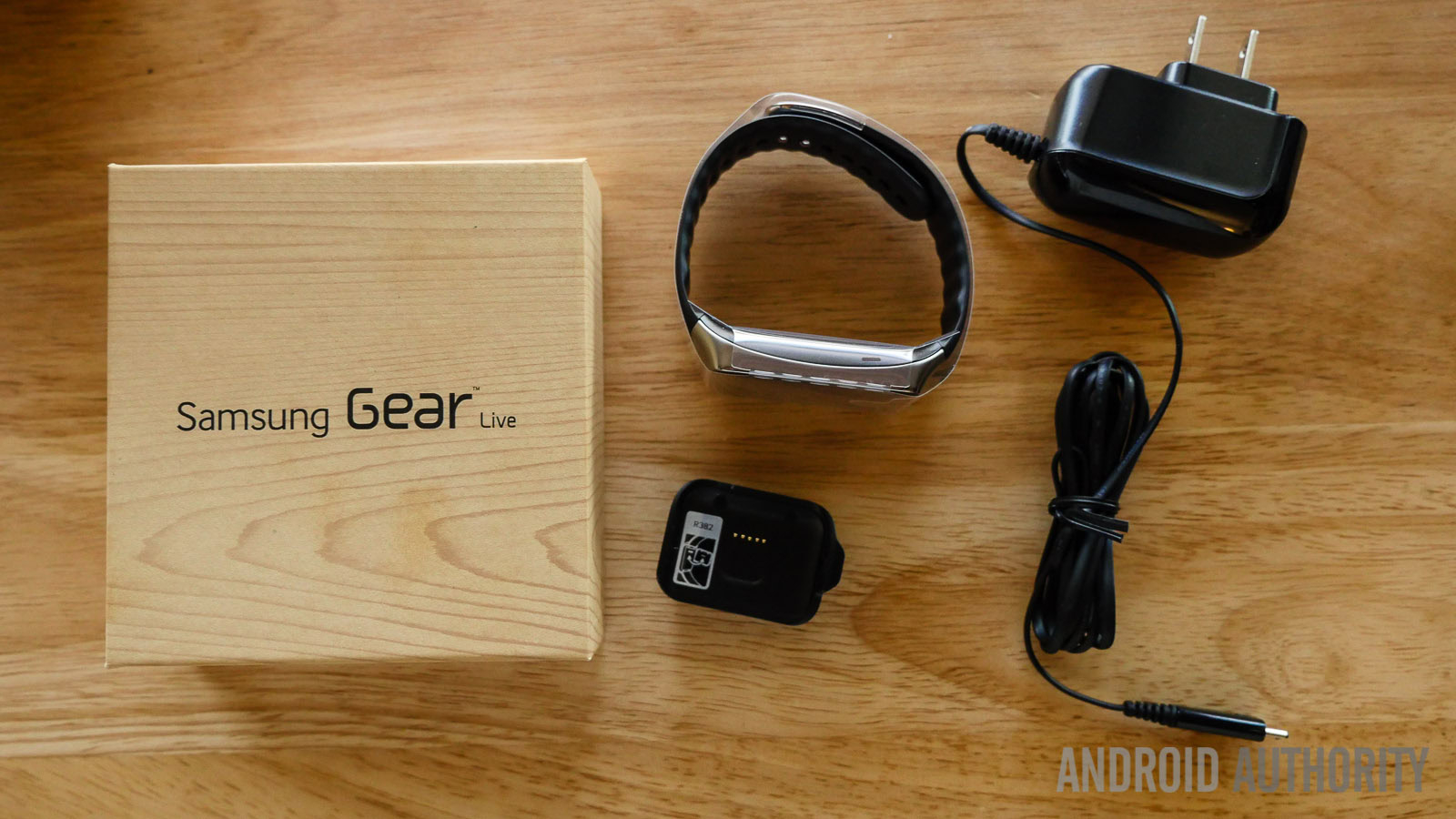 samsung gear live unboxing aa (1 of 15)