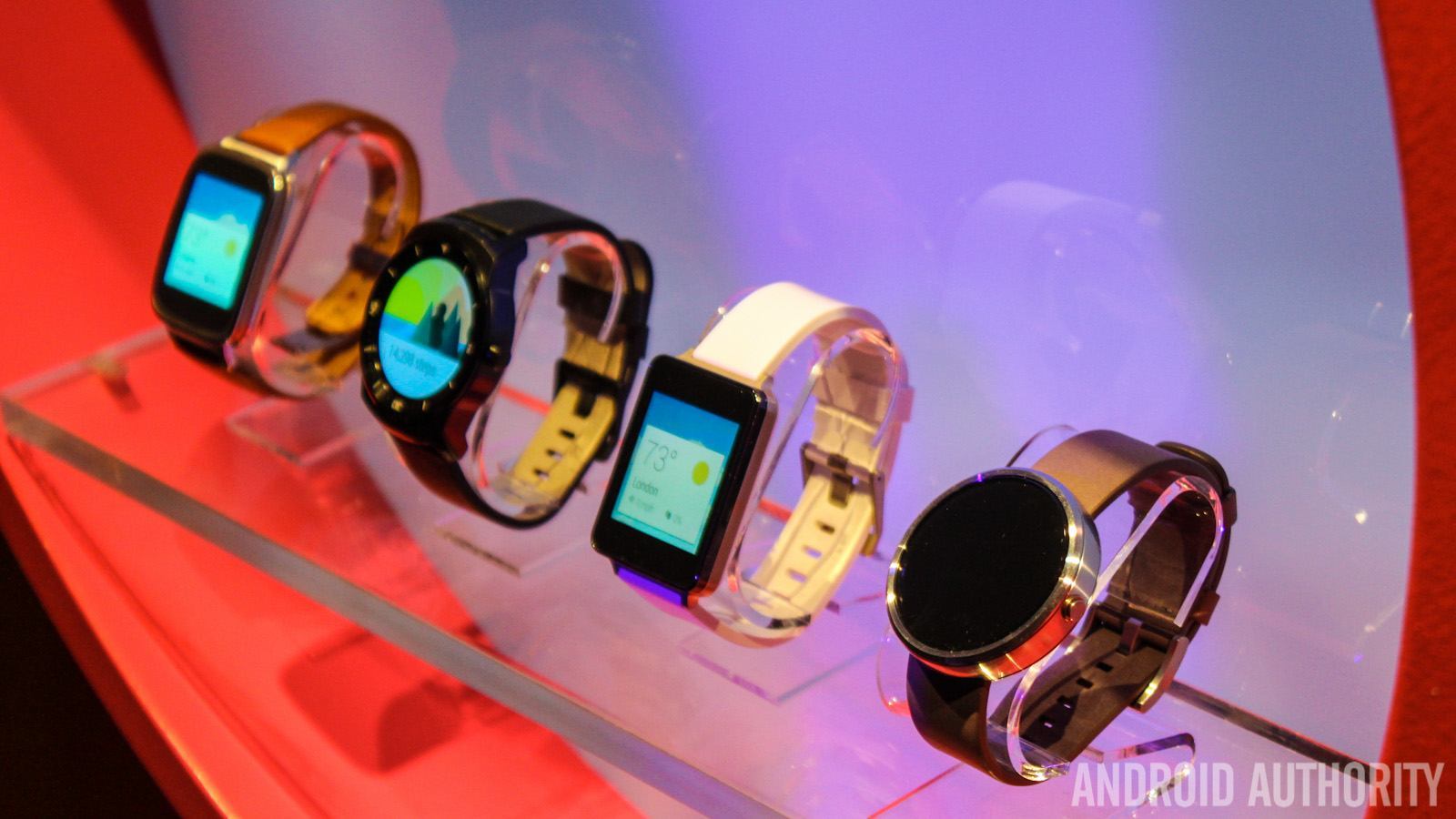 LG G Watch Sony Smartwatch 3 Moto 360 LG G Watch R Android Wear-3