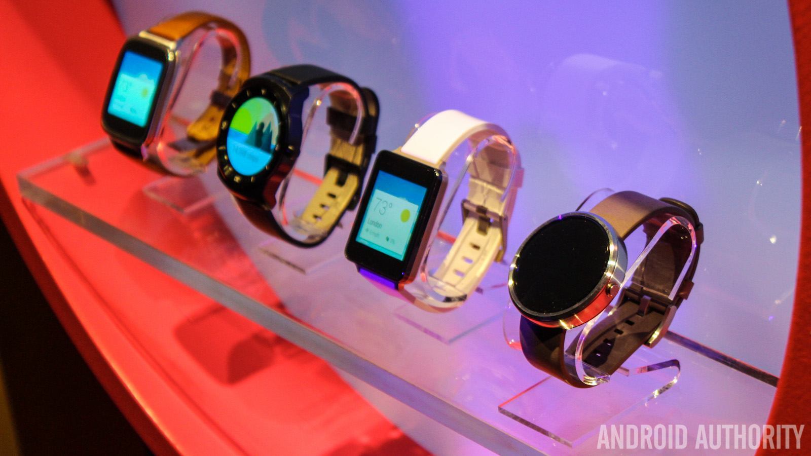 LG G Watch Sony Smartwatch 3 Moto 360 LG G Watch R Android Wear-4