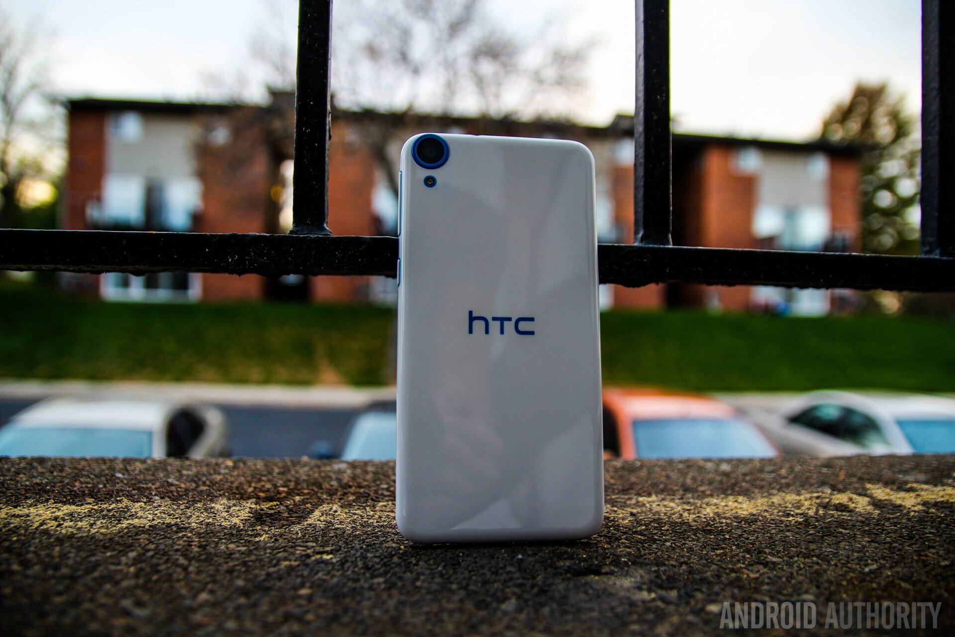 HTC Desire 820-7