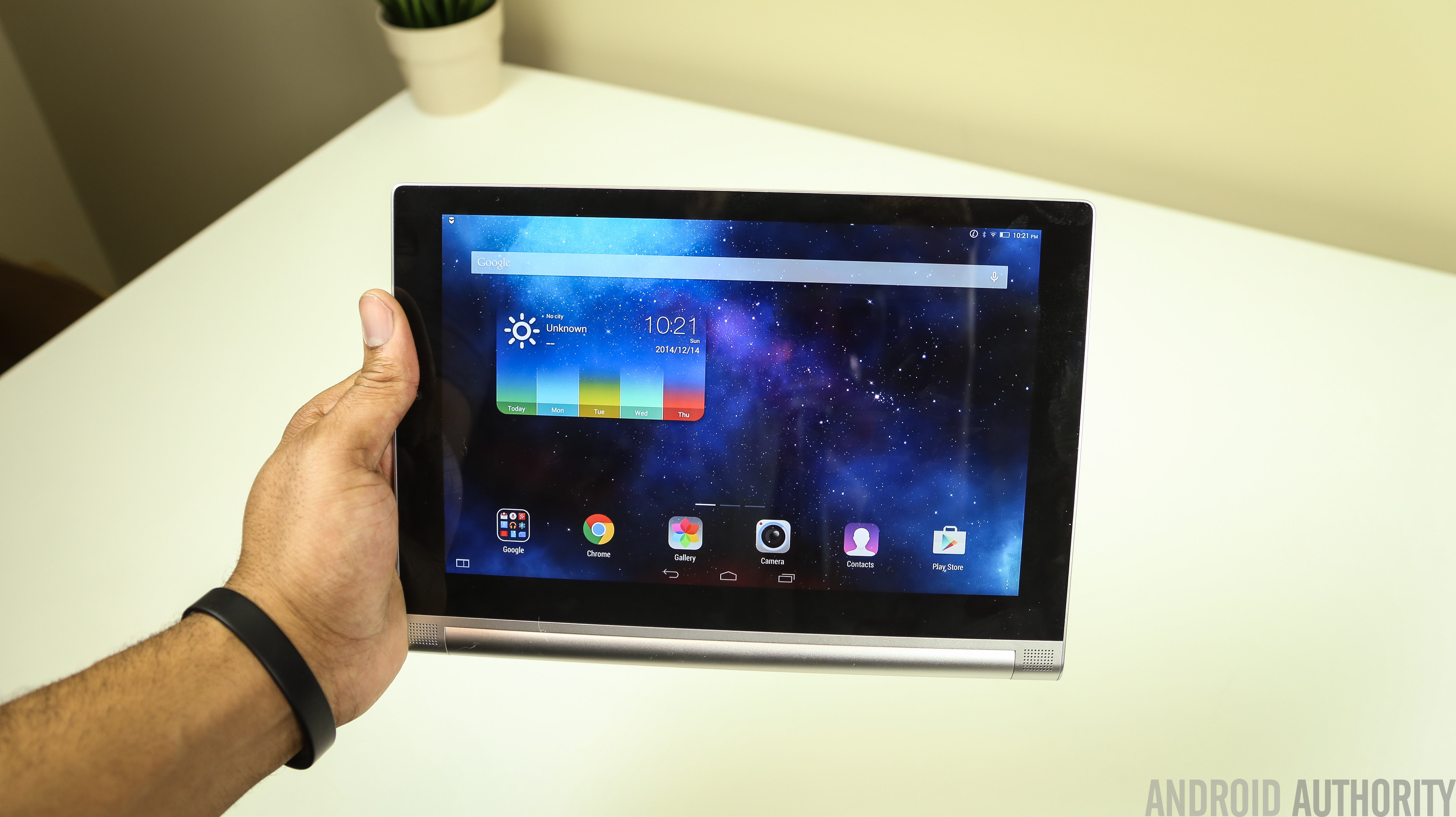 Lenovo-Yoga-Tablet-1