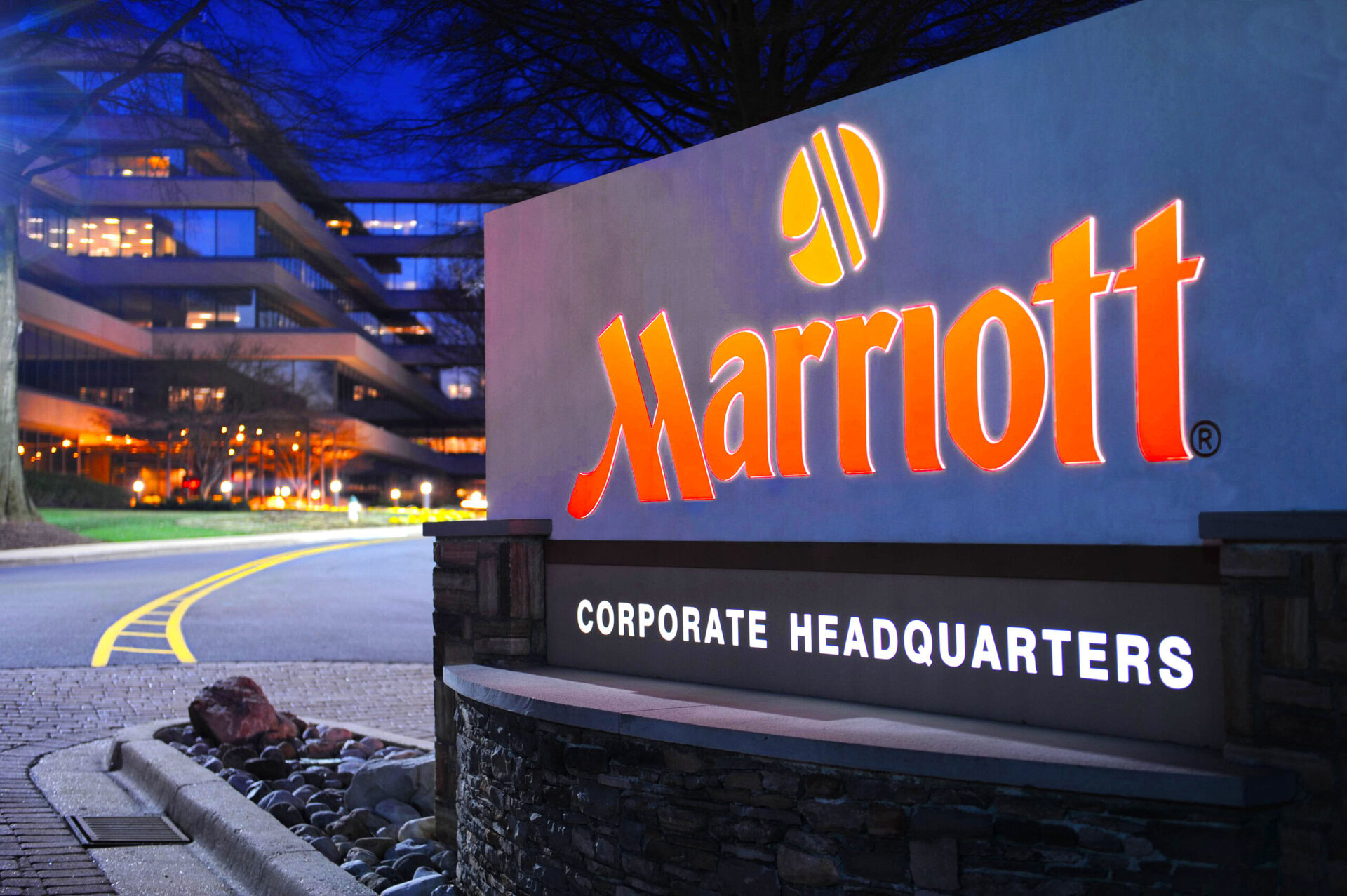 MarriottCorporateSign