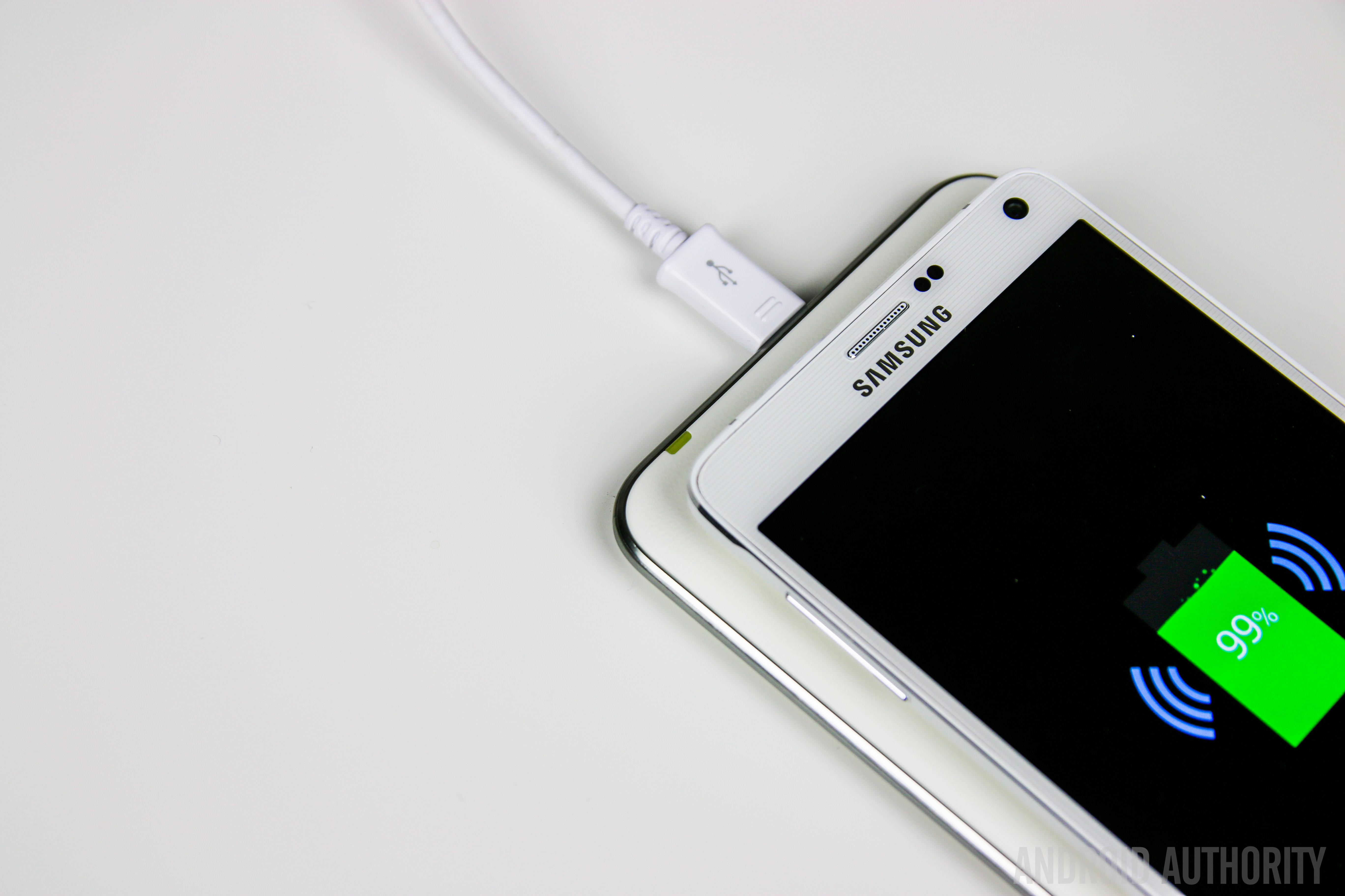 Galaxy Note 4 Wireless Charging Accessories-13