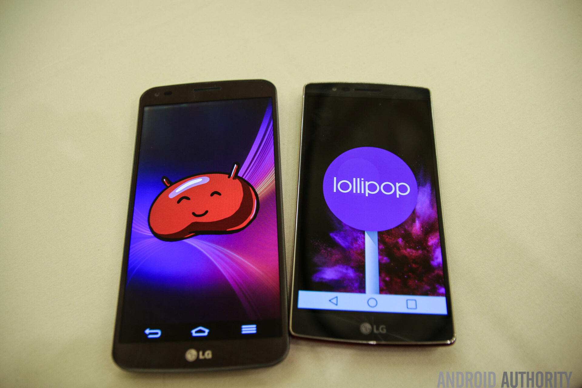 LG G Flex vs LG G Flex 2-9