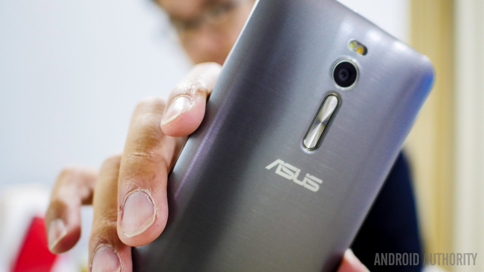 asus zenfone 2 first look a (18 of 19)