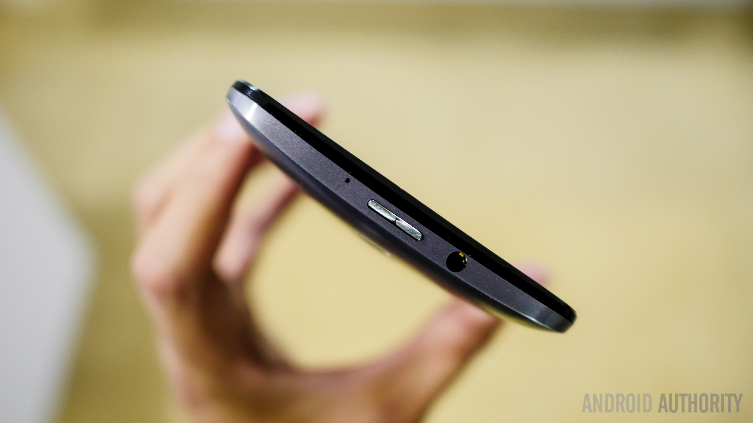 asus zenfone 2 first look a (4 of 19)