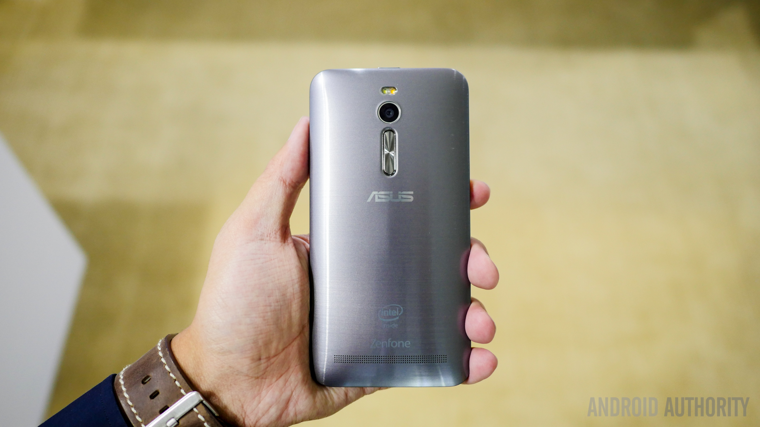 asus zenfone 2 first look a (7 of 19)