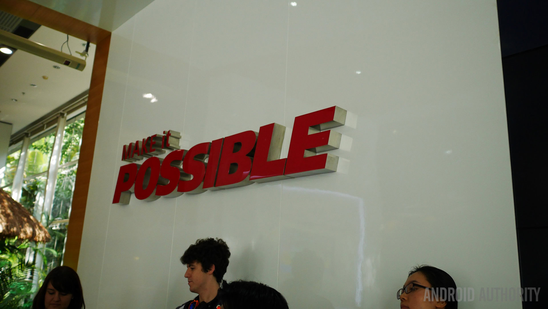 HUAWEI Logo Brand Make it Possible 2015-1