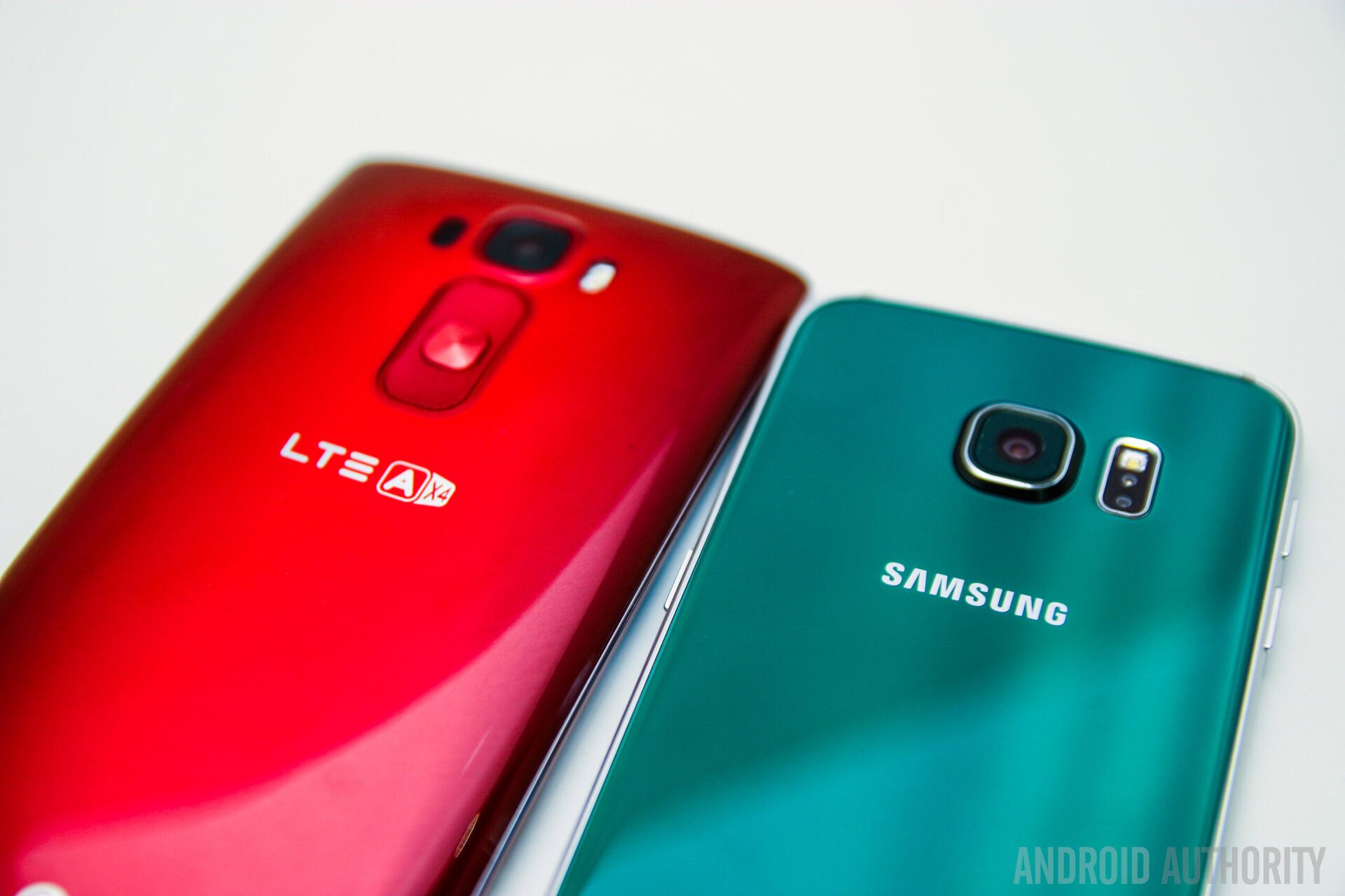 Samsung Galaxy S6 Edge VS LG GFlex 2-13