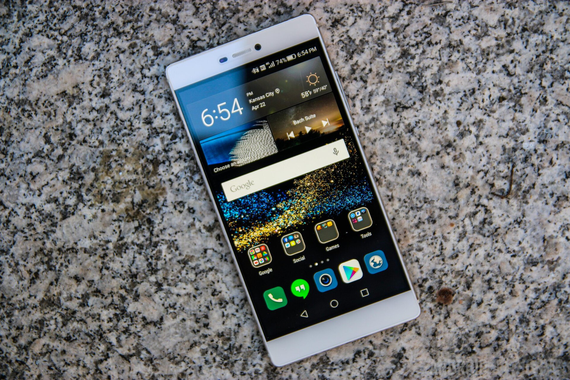 HUAWEI P8-13