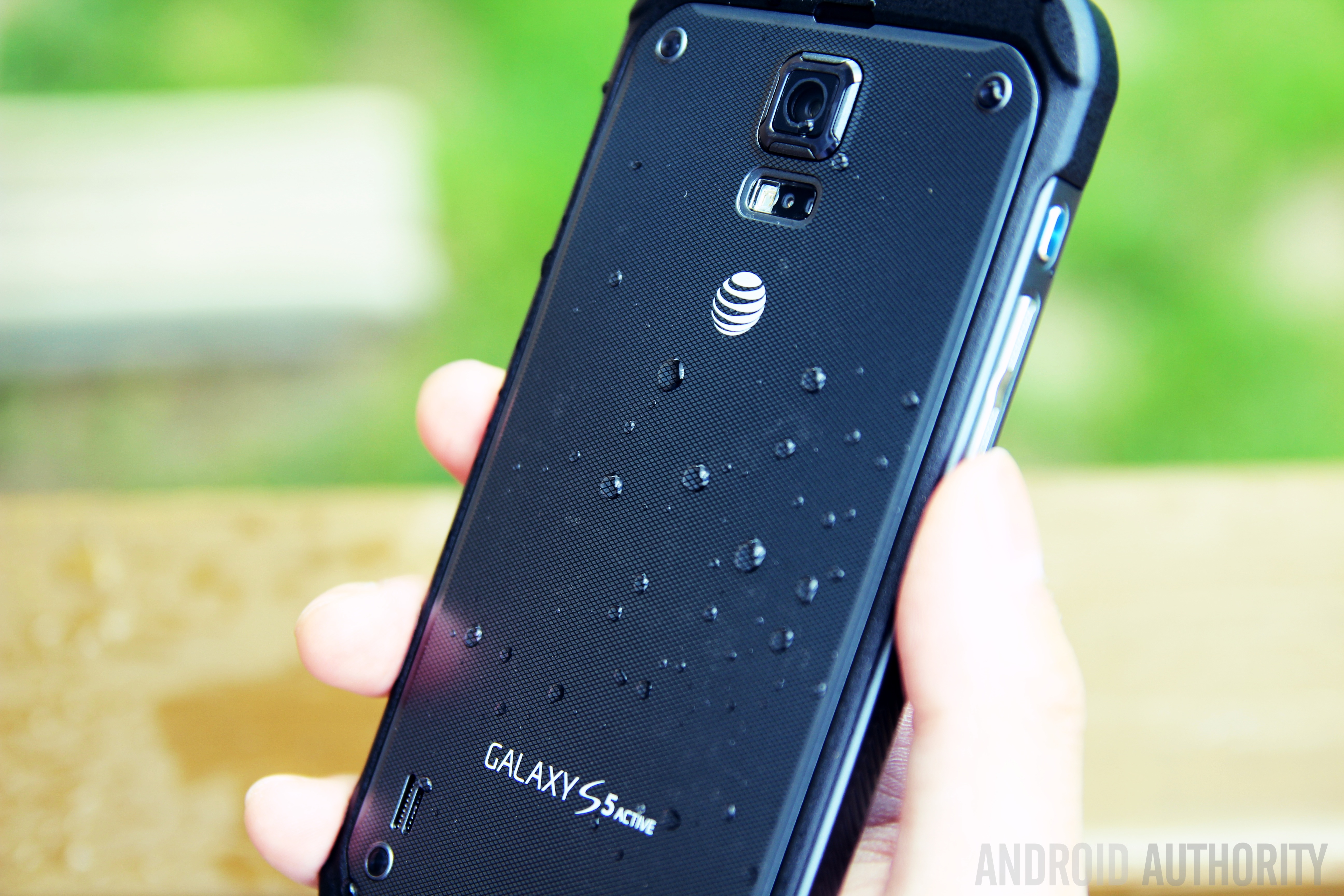 Samsung-Galaxy-S5-Active-17