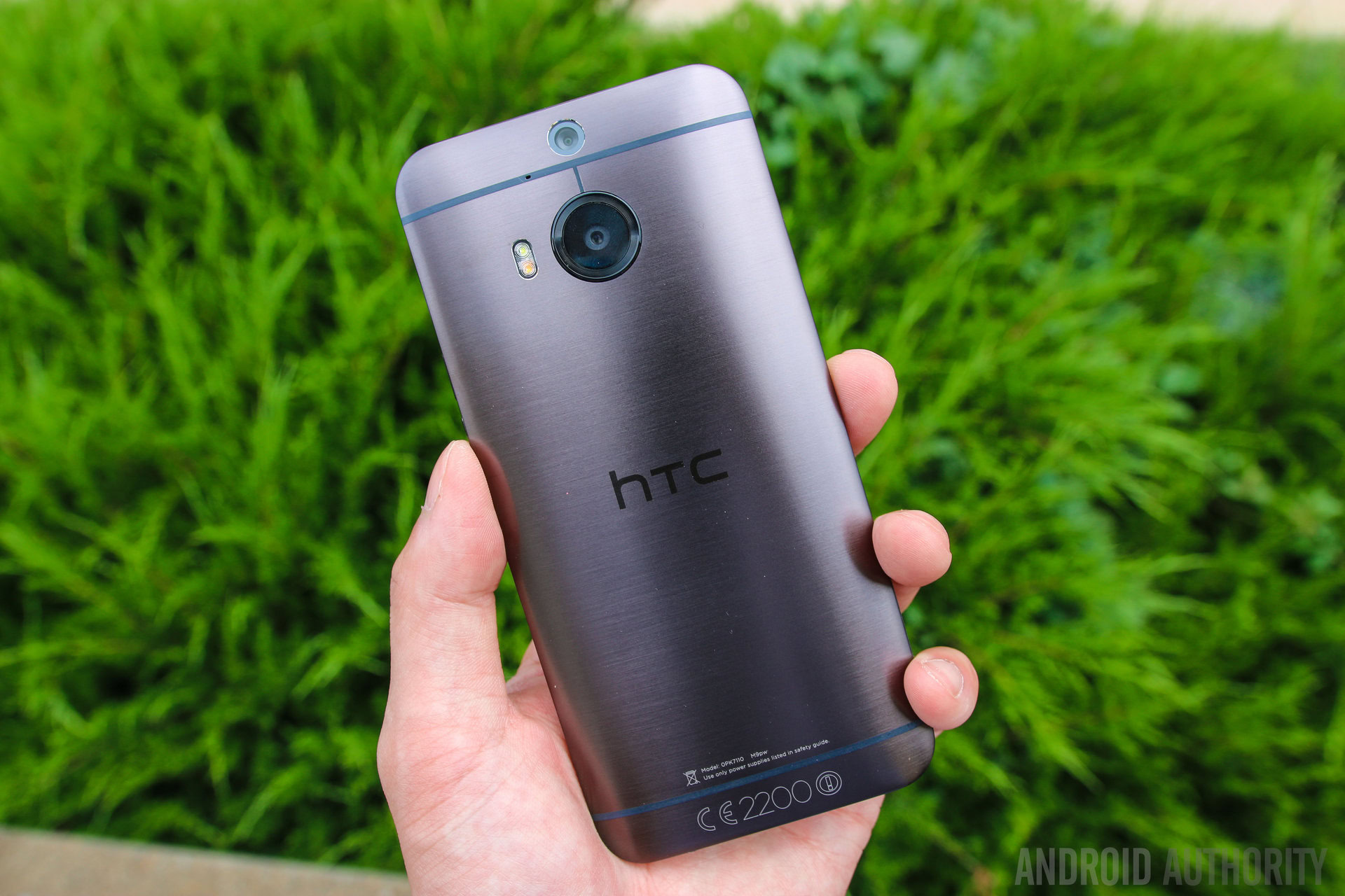 muur Kostuums Madeliefje HTC One M9+ review: improvements over the M9, but with a major drawback