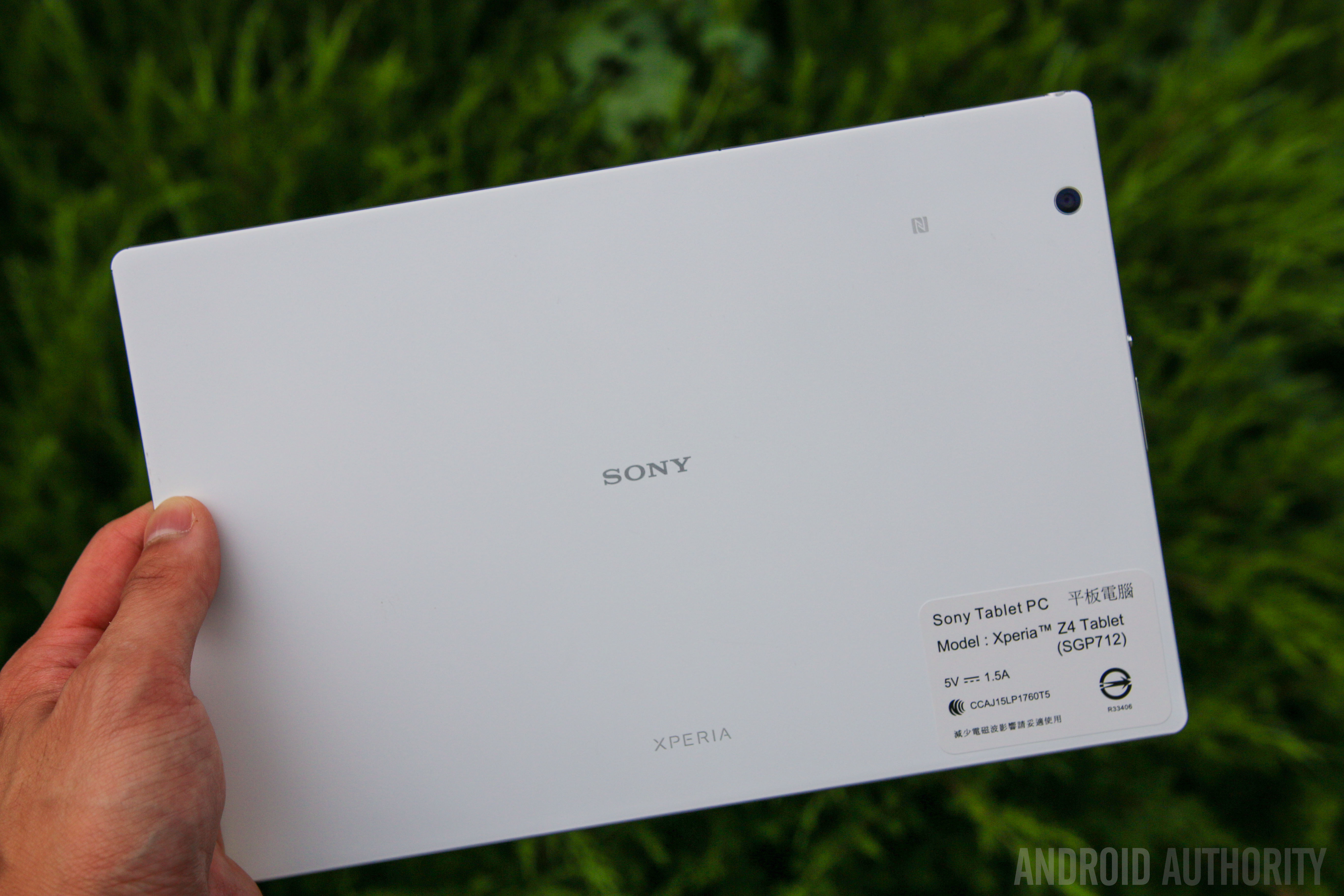 Sony Xperia Z4 Tablet-22