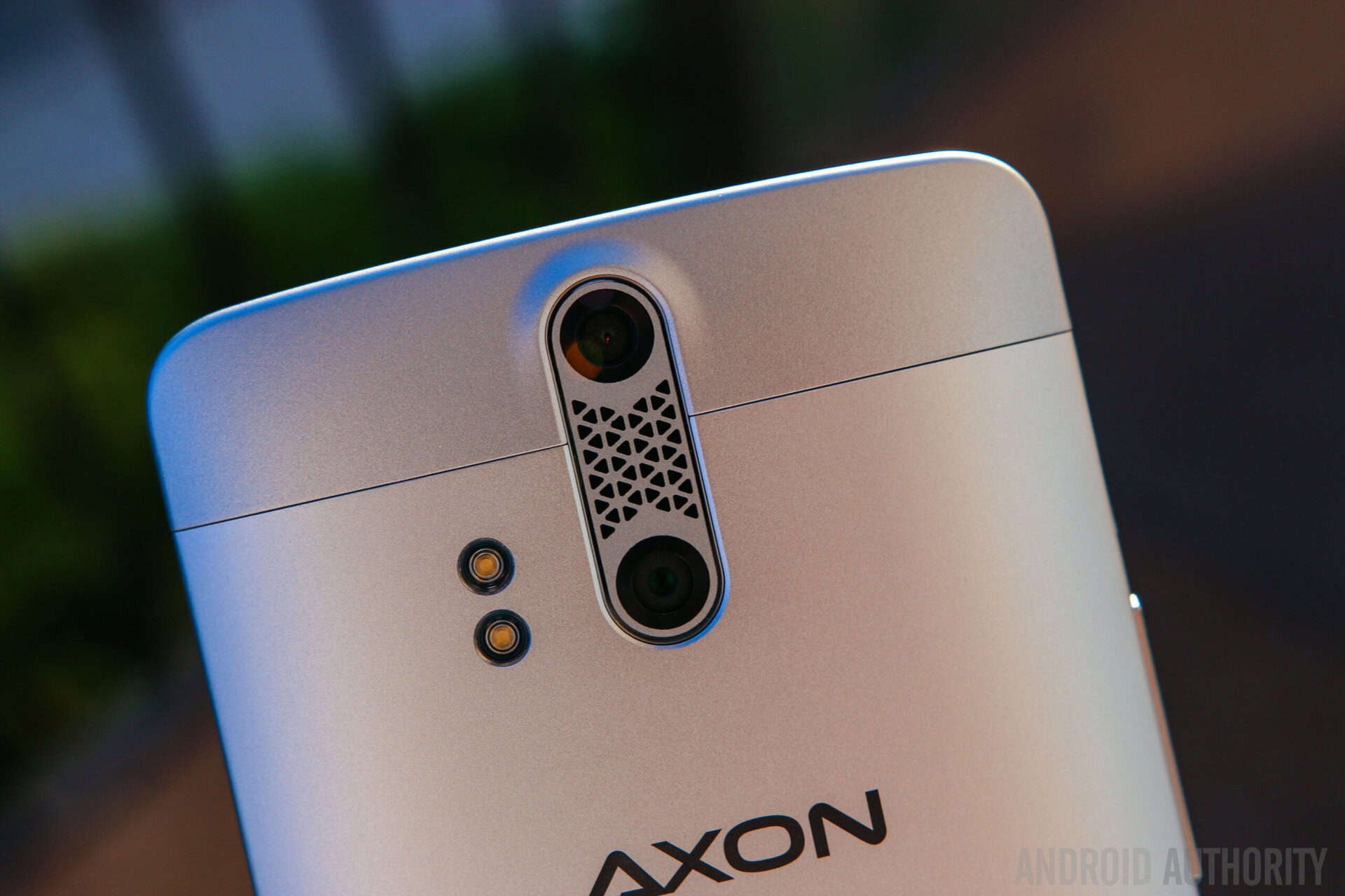 ZTE Axon Phone-2