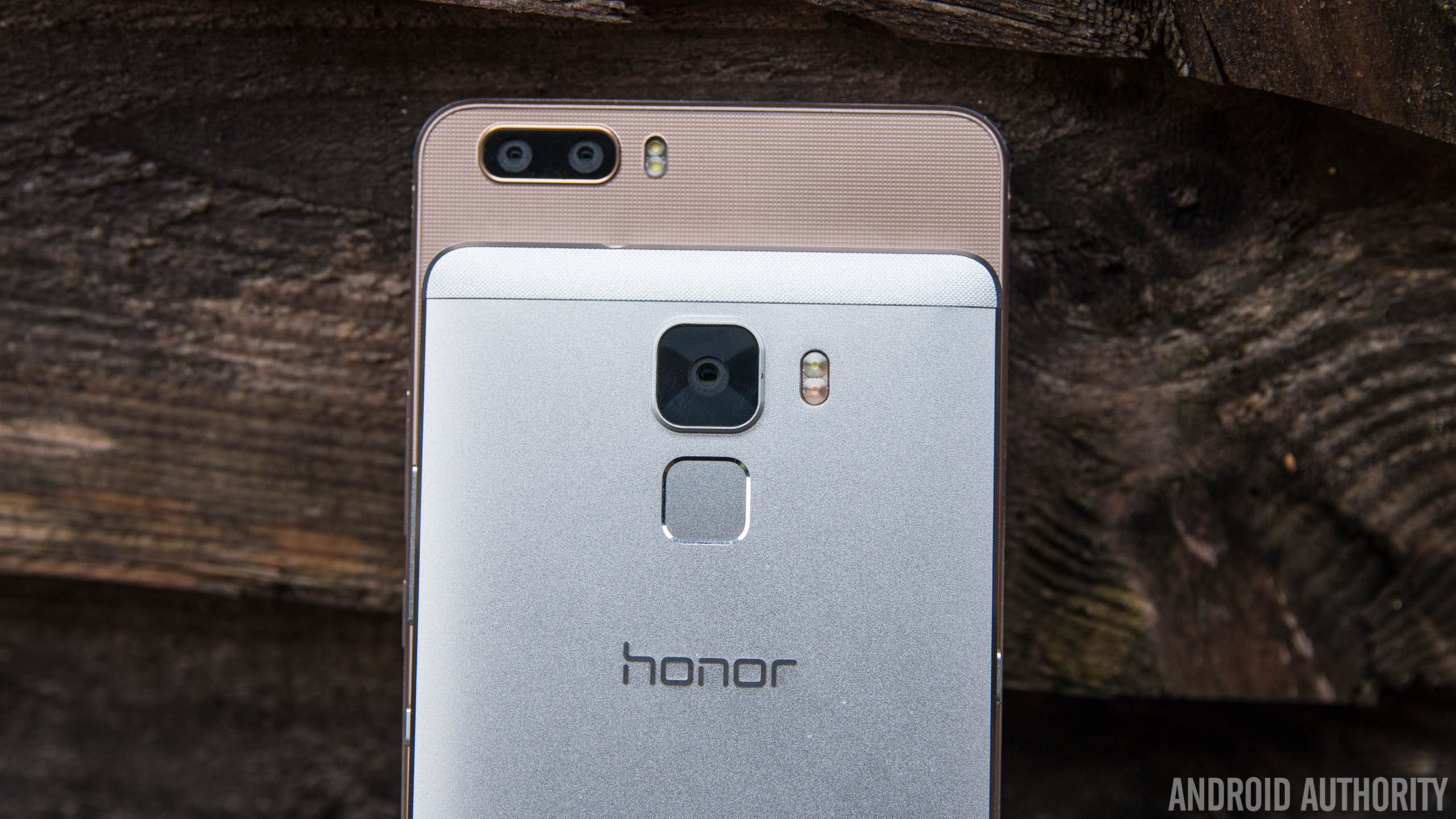 Honor-7-vs-Huawei-Honor-6-Plus-AA-(10-of-13)