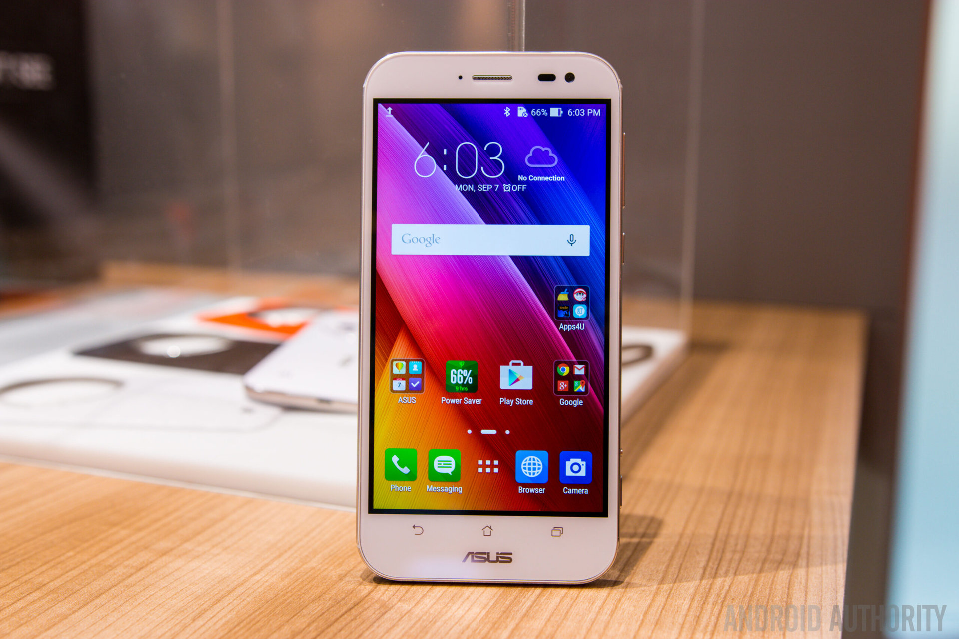 ASUS Zenfone Zoom Hands On-21