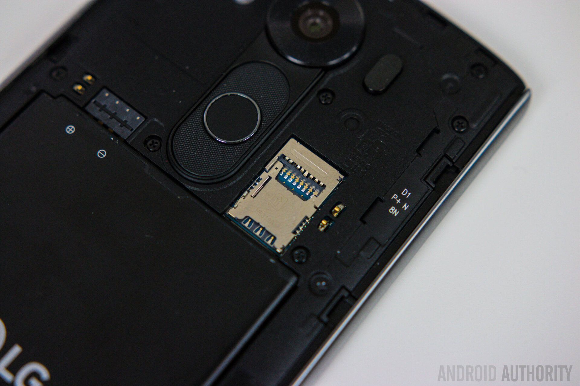 LG V10 Hands On-15