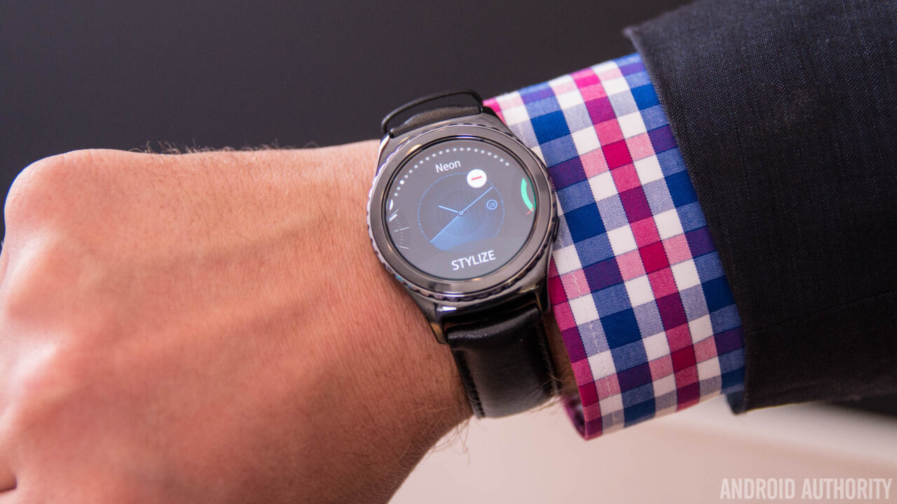 Samsung S Wearable Market Share Soars While Apple Sees A Decline