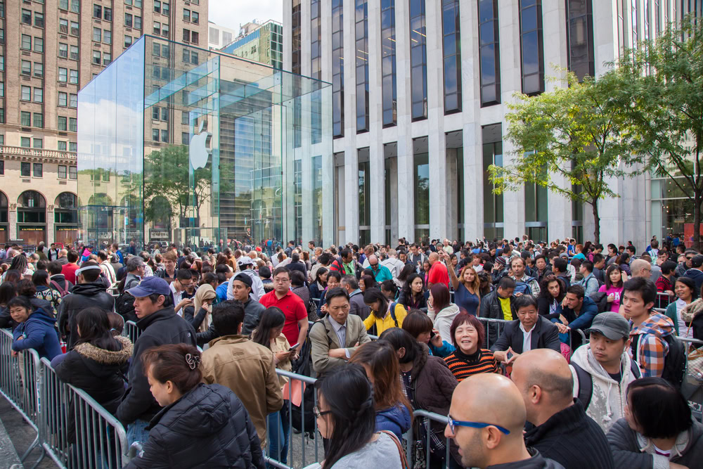 apple-store-line