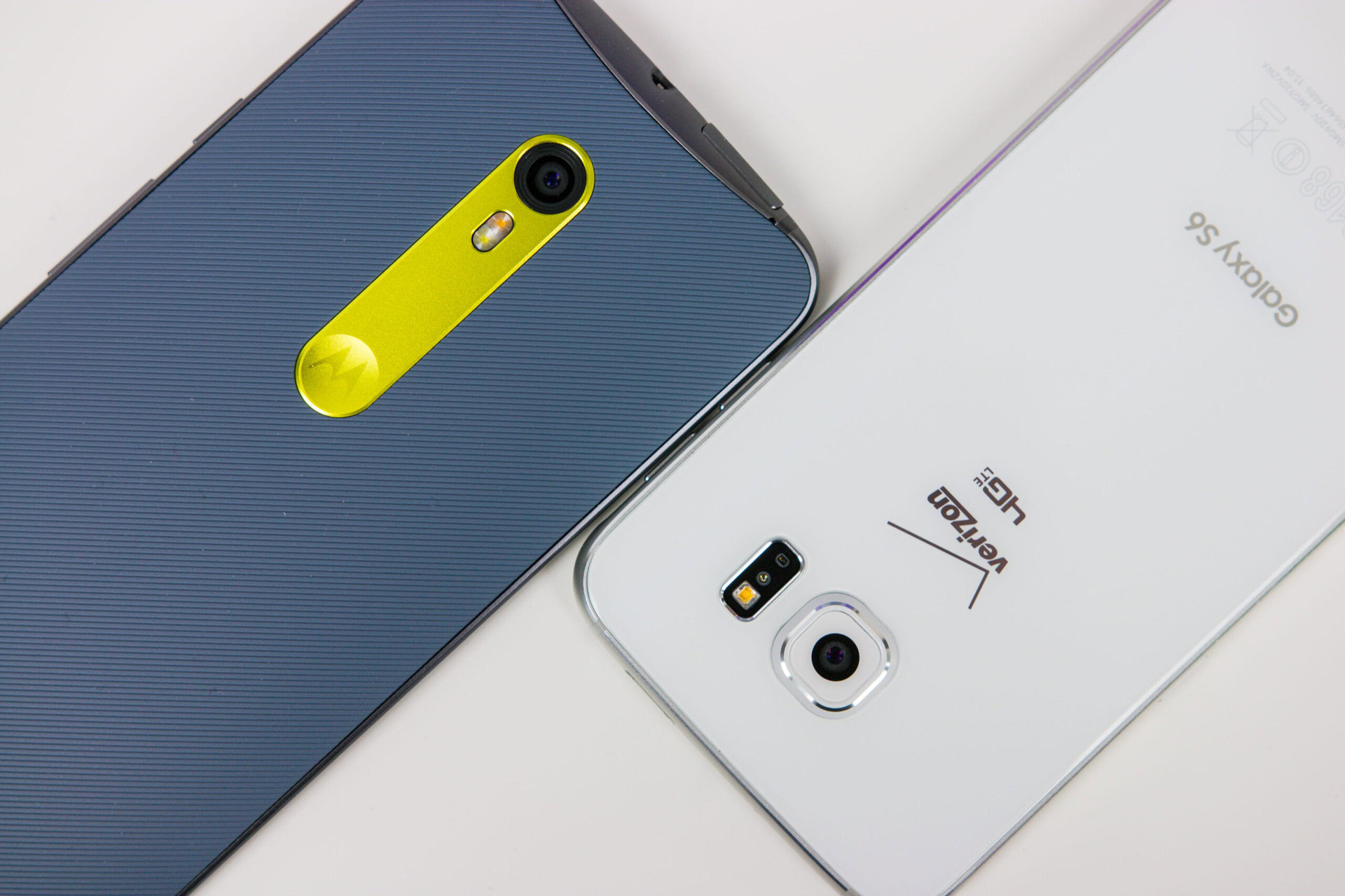 Moto X Pure Edition VS Samsung Galaxy S6-10