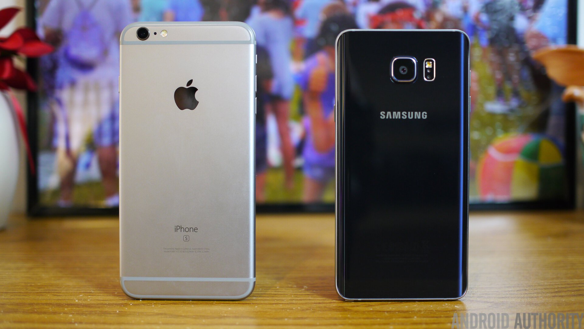 Samsung iphone apple. Самсунг айфон s200. Samsung iphone 6. Samsung va Apple. Самсунг галакси ноут 8 и айфон 6.